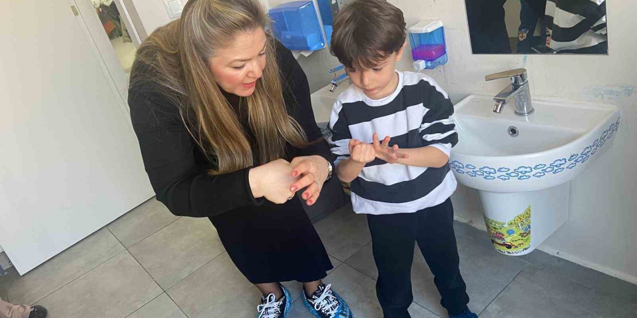 Odunpazarı Belediyesi Ve Acıbadem’den Miniklere Enfeksiyon Eğitimi