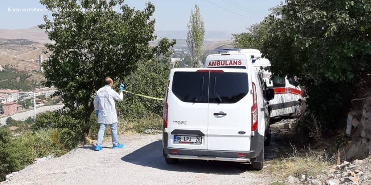 Sinirlenen Baba Çocuğunun Yanında Karısını Öldürdü