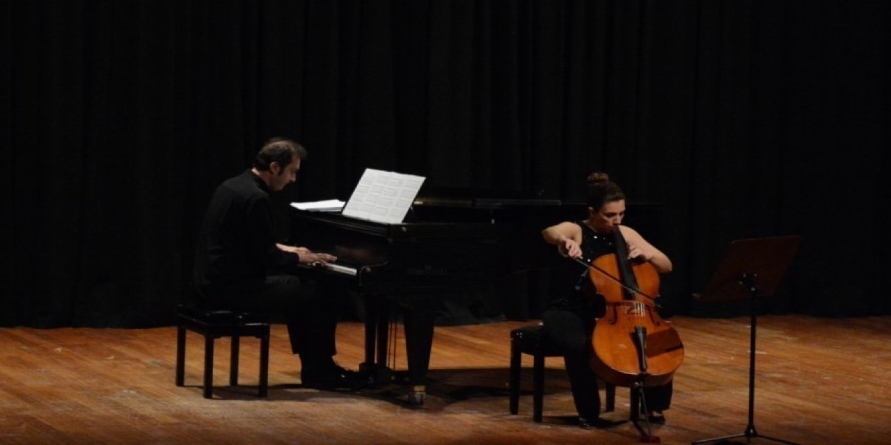 Anadolu Üniversitesi’nde ’viyolonsel Resitali’ Gerçekleştirildi