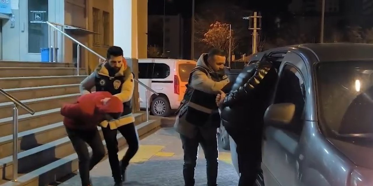 Cep Telefonu Hırsızları Yakalandı