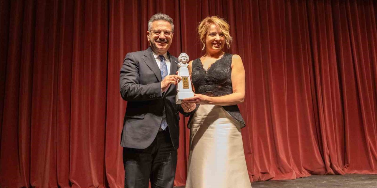 Vali Aksoy Ve Eşi Rauf Denktaş’ı Anma Konserine Katıldı