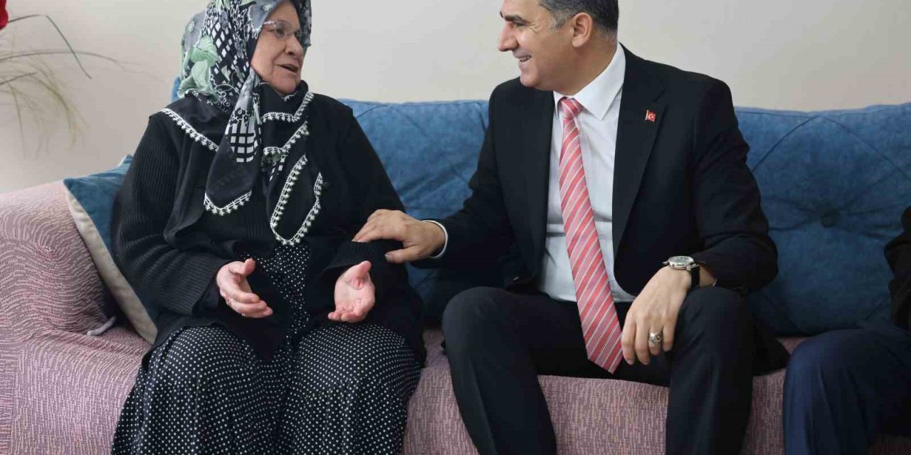 Akdeniz’de Kimse Yalnız Değil