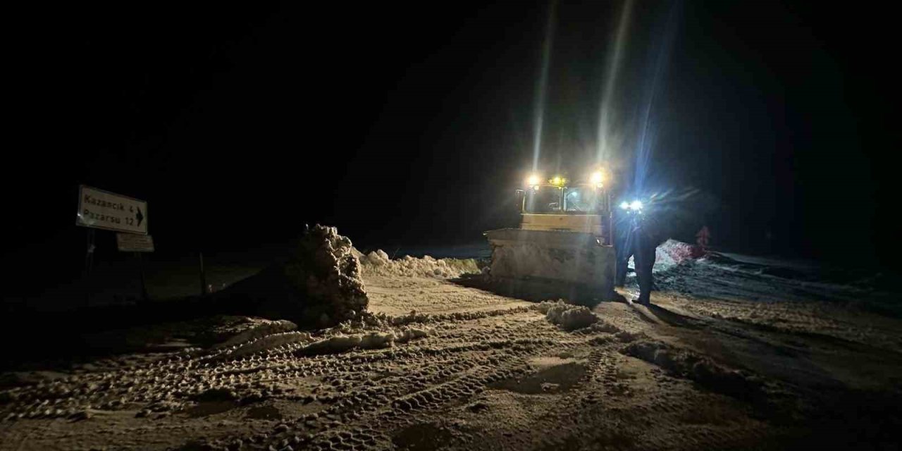 Büyükşehir 108 Mahalle Yolunu Açtı, Kapalı Yol Bırakmadı