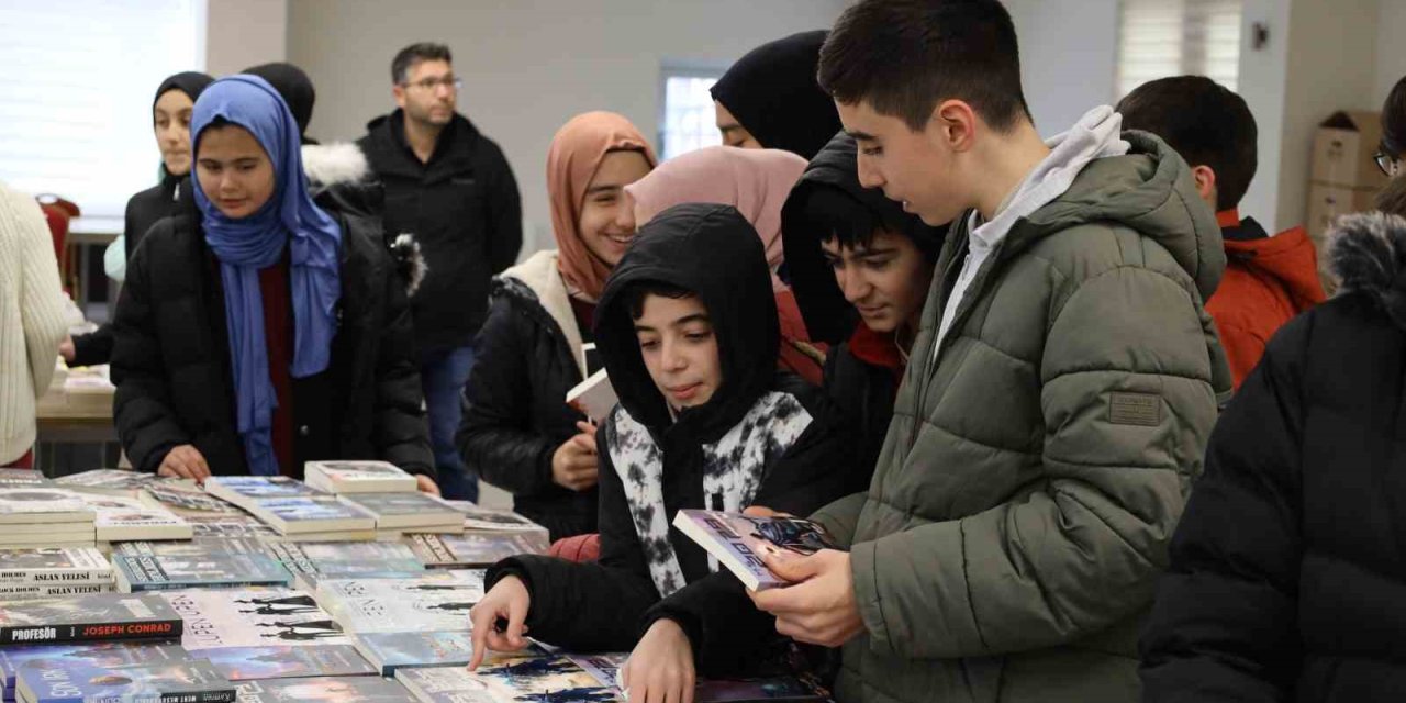Yahyalı 2. Kitap Günleri’ne Kitapseverlerden Yoğun İlgi