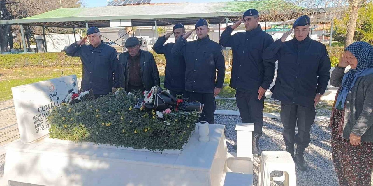 Şehit Piyade Er Cumali Gür Mezarı Başında Anıldı