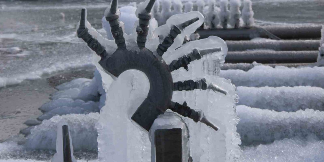 Kayseri Dondu, Süs Havuzları Buz Tuttu