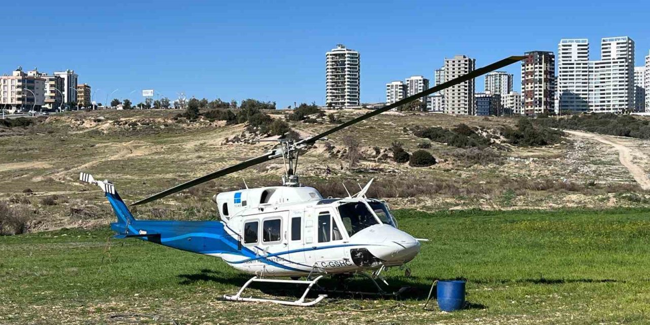Helikopter, Malzeme Ve Personel İkmalini Boş Arazide Yaptı