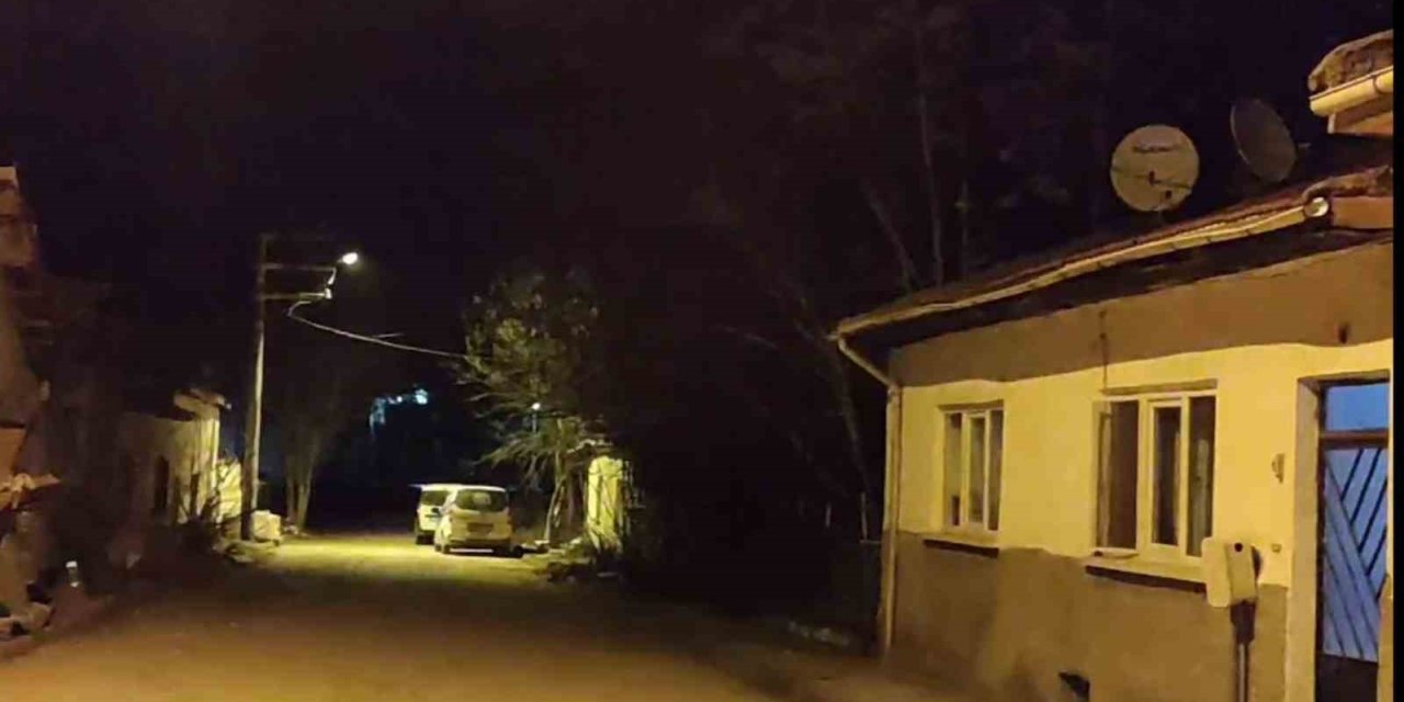 Eskişehir’de Soba Dumanından Zehirlenen Anne-oğul Tedavi Altına Alındı