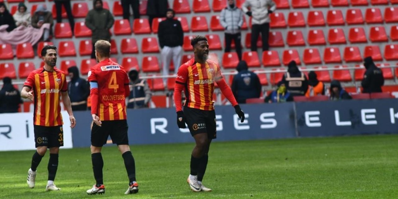 Duckens Nazon 5. Golünü Attı