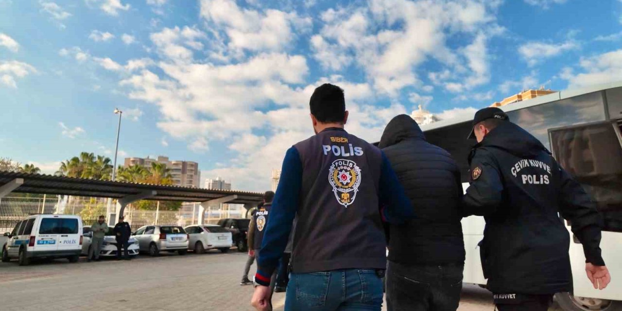 2 Bin 560 Banka Hesabı İncelendi Yasa Dışı Bahis Çetesi Çökertildi: 13 Tutuklama