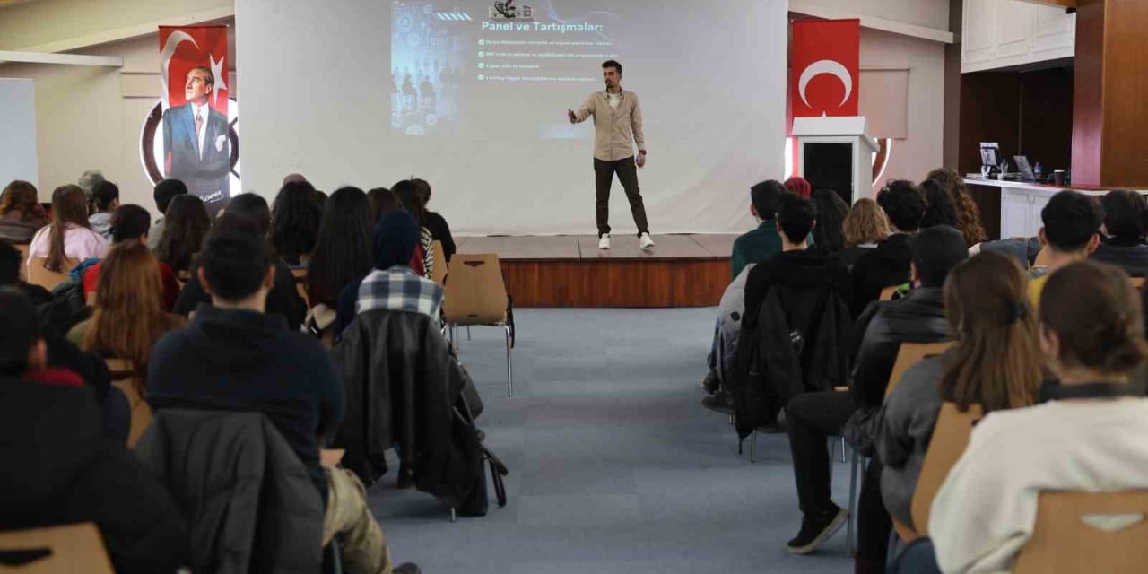 Mimarlık Öğrencileri Atölyede Buluştu