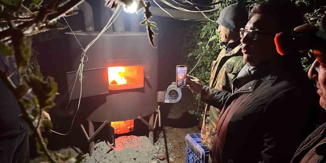 Serik Kaymakamı Şahin Zirai Don Nöbeti Tutan Çiftçilerle Sabahladı