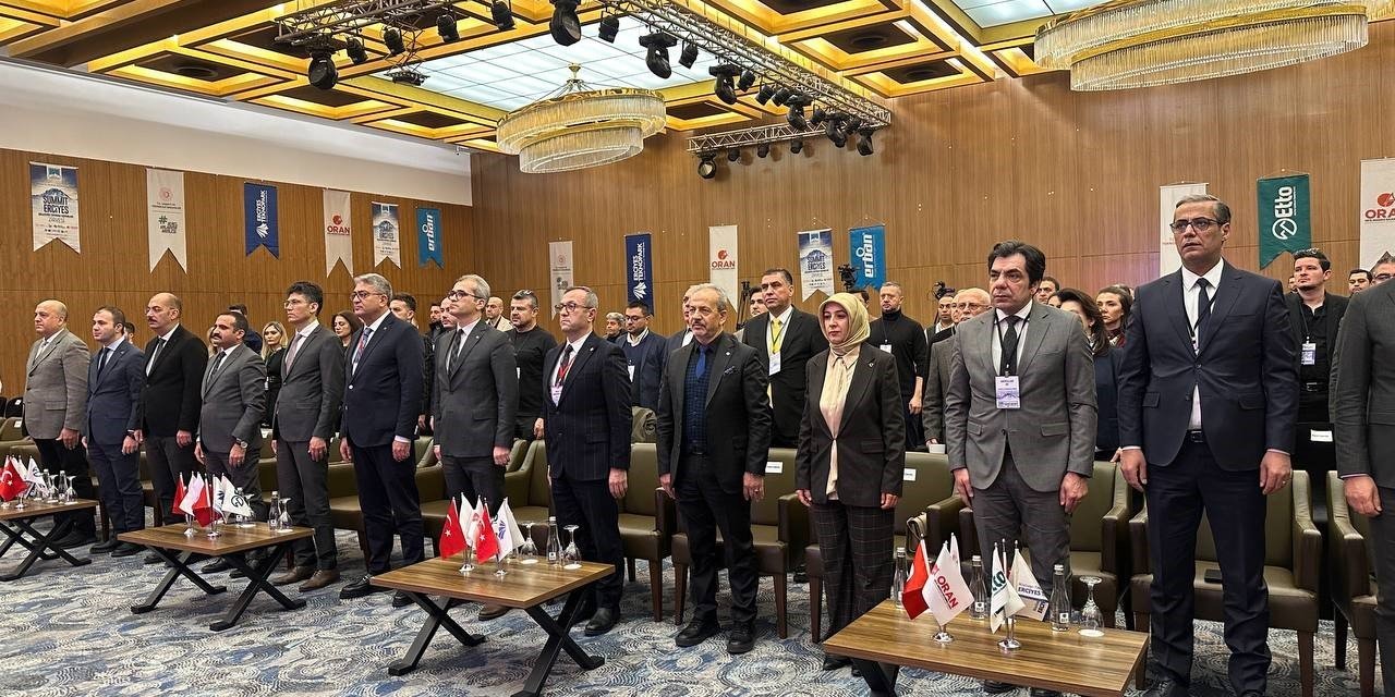 Kayseri’de Summit Erciyes Geleceğe Yatırım Yapanlar Zirvesi Düzenlendi