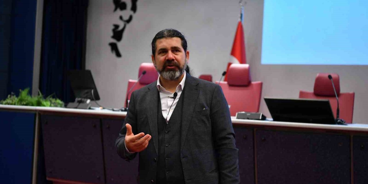 Kayseri Büyükşehir’den Muhtarlara Eğitim Semineri