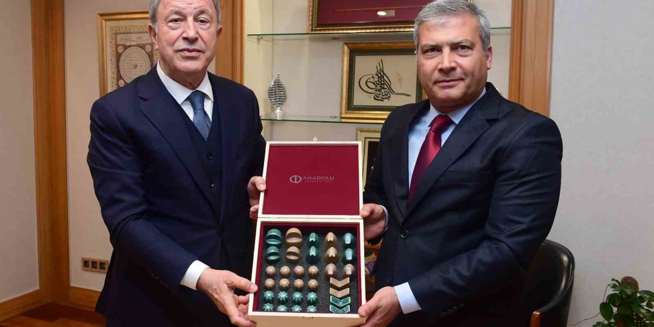 Hulusi Akar’dan Anadolu Üniversitesi’ne Ziyaret