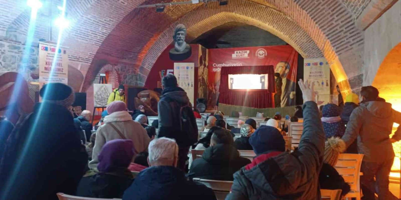 Odunpazarı’nda Geleneksel Türk Tiyatrosu’na Büyük İlgi