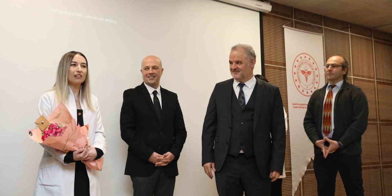 Alkü Ve Alanya Eah İlk Uzmanını Verdi