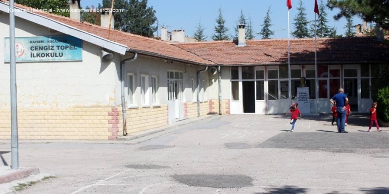 Veliler ‘İlkokul Yıkılacak’ İddiası İle Valiliğe Koştu