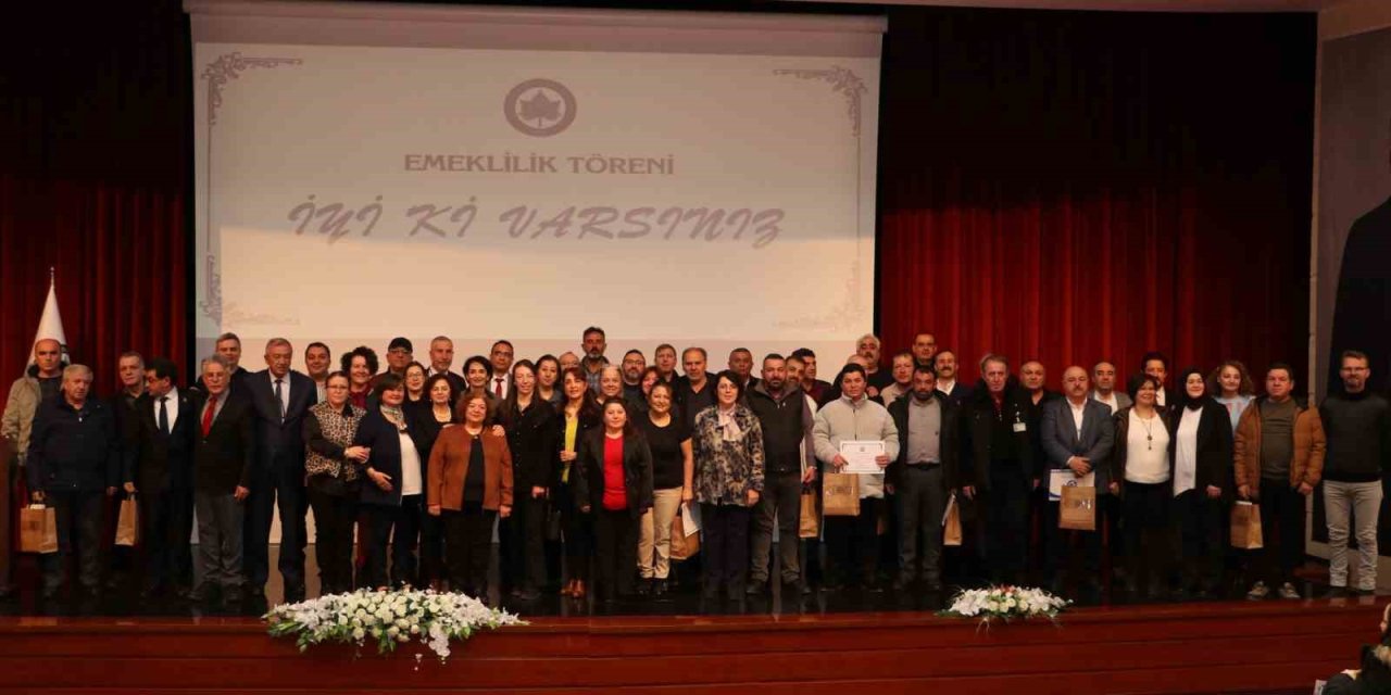 Esogü’den Emekli İdari Personeli İçin Emeklilik Töreni