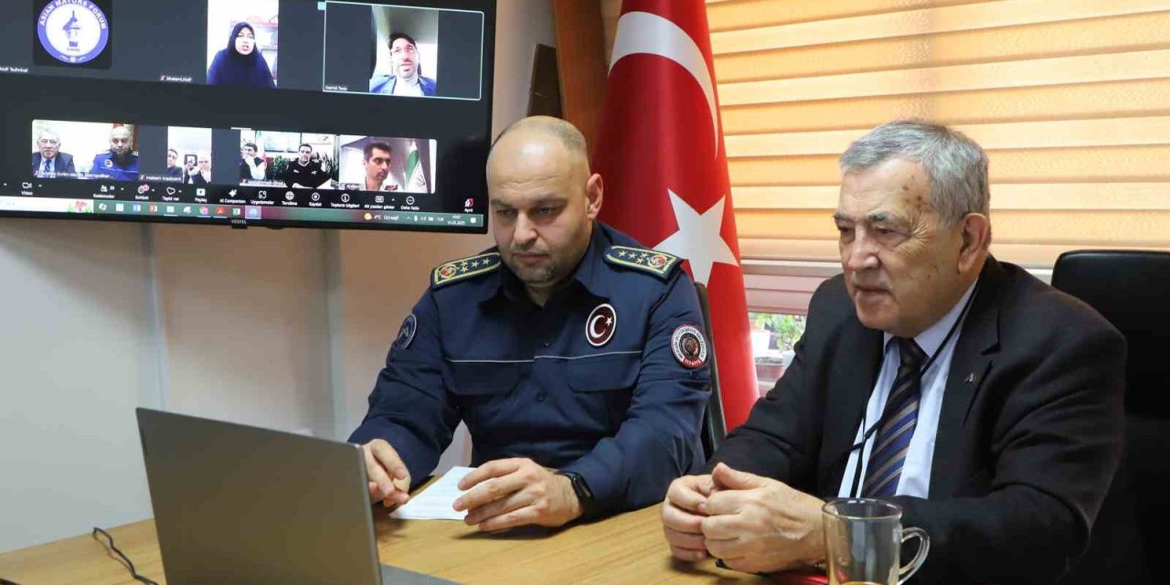 Mersin İtfaiyesi, Amf’de Deneyimlerini Anlattı