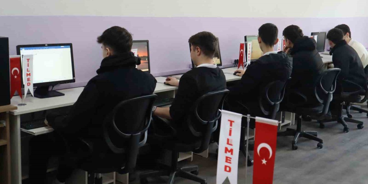 Tilmed’den Eskişehir Ahi Evran Ticaret Lisesi’ne İki Yeni Bilgisayar Laboratuvarı