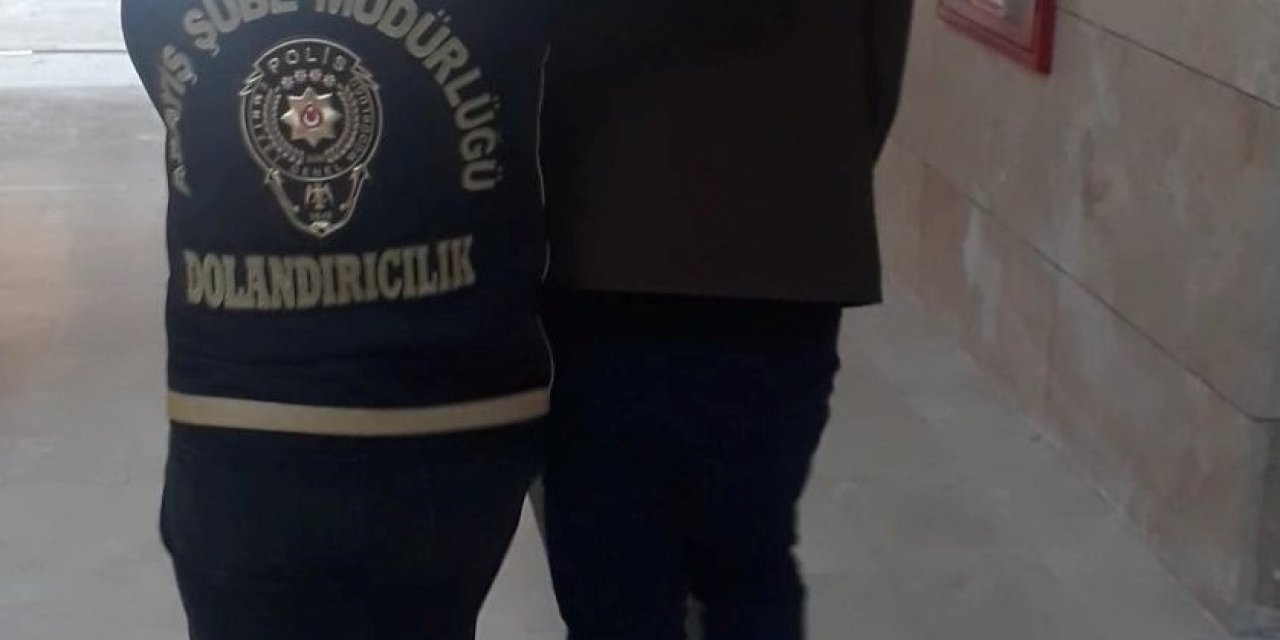 Kendisini Mit Görevlisi Olarak Tanıtıp Yarım Milyonluk Vurgun Yaptı