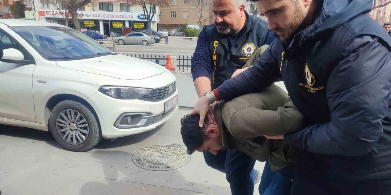 Konya'da bir polisin şehit olduğu kazada, polisten kaçan sürücü tutuklandı.