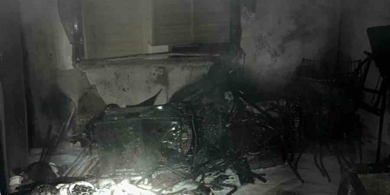 Çatı Katında Çıkan Yangın Korkuttu