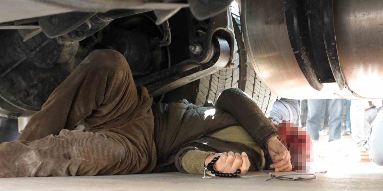 Yolun Karşısına Geçmek İsterken Tırın Altında Kalan Yaşlı Adamdan Acı Haber