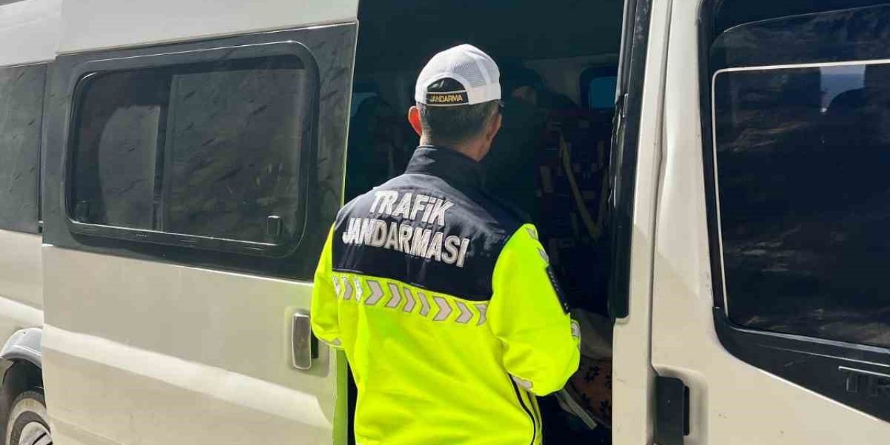Antalya’da Toplu Taşıma Denetimi: 45 Sürücü Ve Yolcuya Ceza