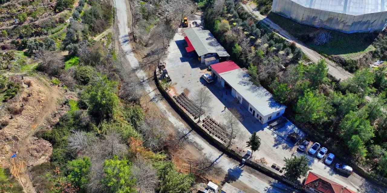 Alanya’da Bordür Parke Üretim Tesisi Yeniden Hizmete Başladı