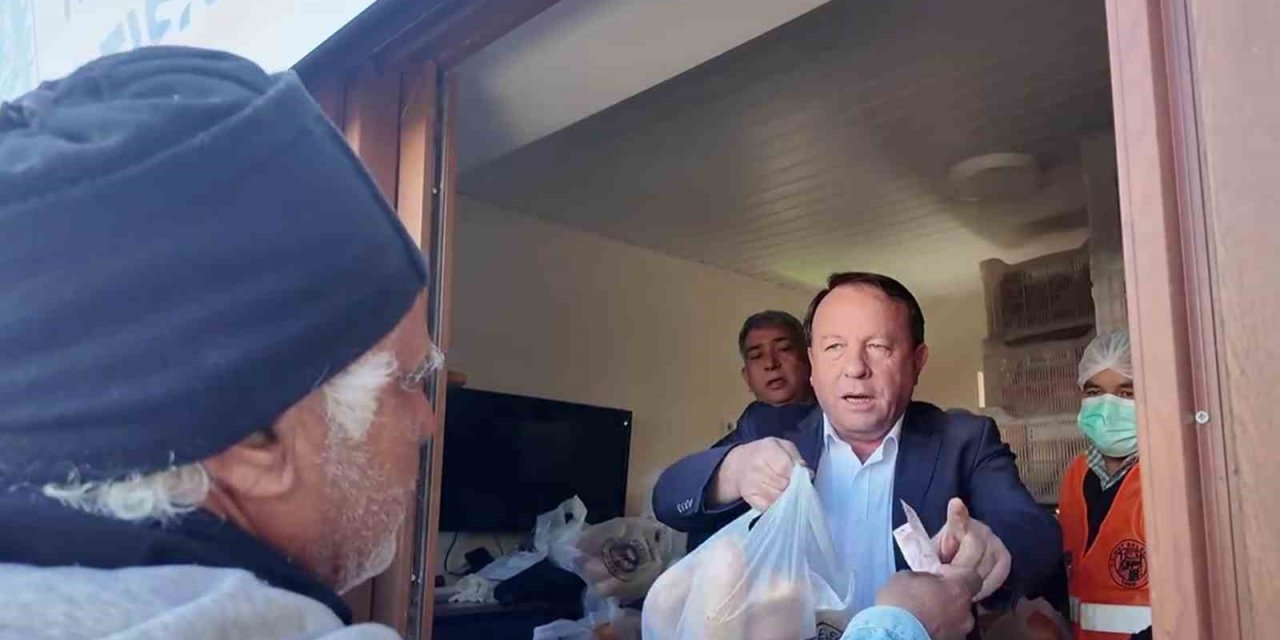 Mersin’de Halk Ekmek Büfesinde Ramazan Ayı Boyunca Ekmek 2.5 Lira