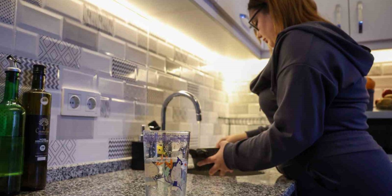 Büyükşehir’den Öğrencilere "can Suyu", 5 Ton Ücretsiz Su Yardımı 10 Tona Çıktı