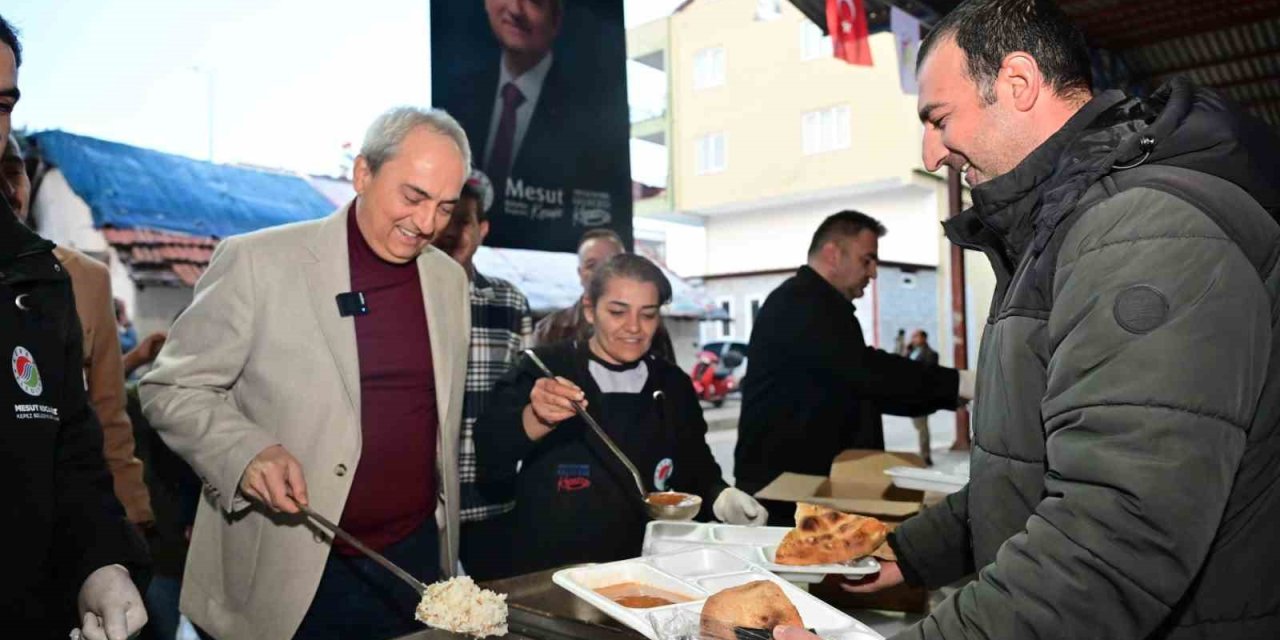 Kepez’in İlk İftarı Teomanpaşa Mahallesi’nde Yapıldı
