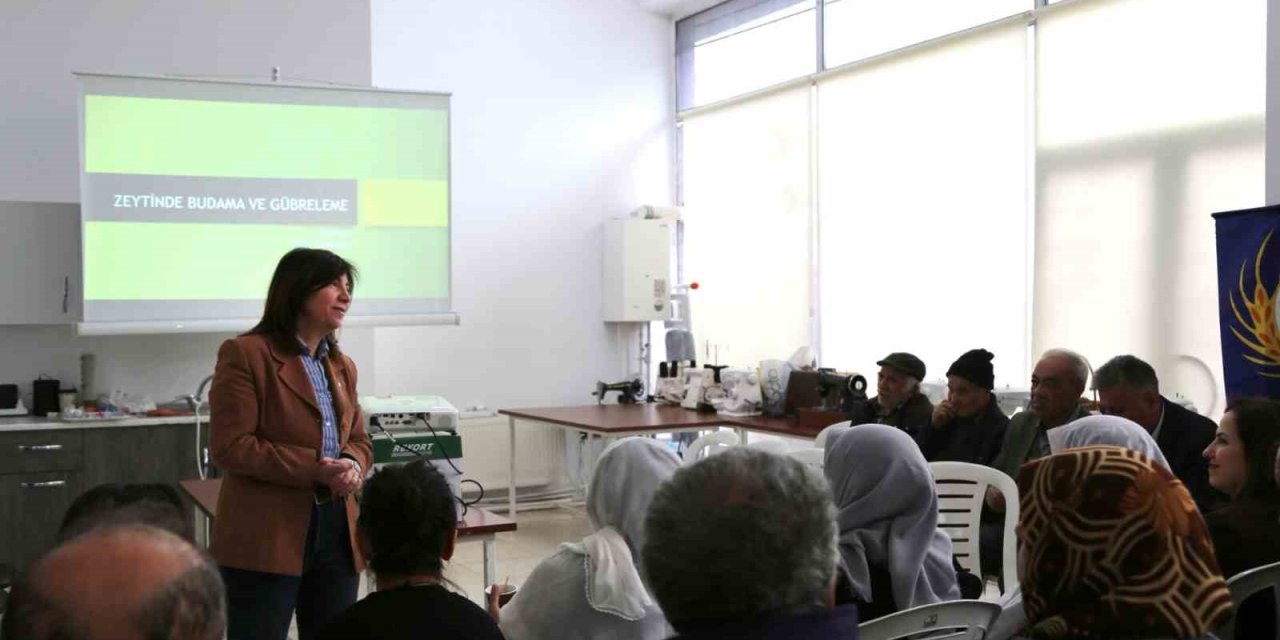 Büyükşehir Sarıcakayalı Üreticileri Bilgilendirdi