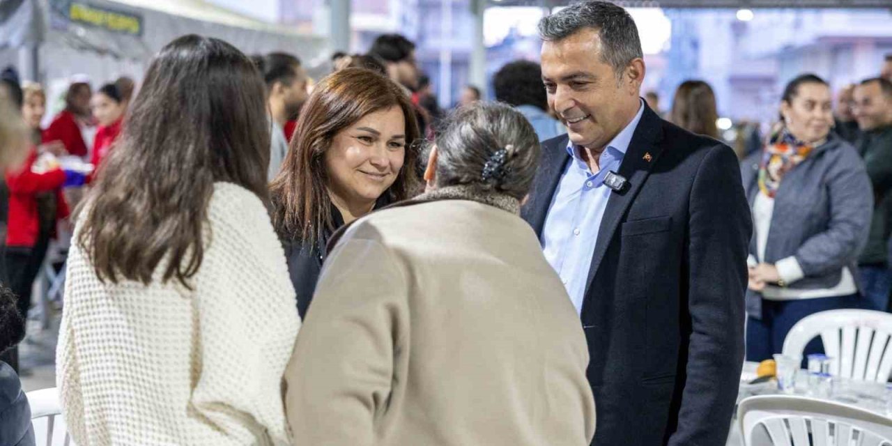 Manavgat Belediyesi İlk İftar Sofrasını Kurdu
