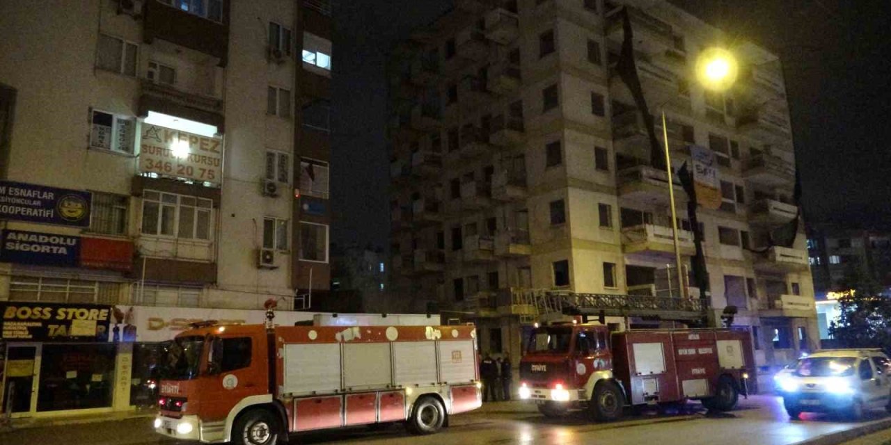 Antalya’da Metruk Binada Yangın