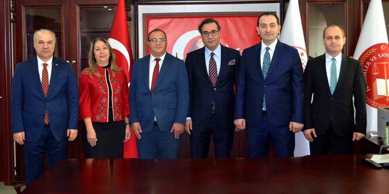 Antalya Adliyesi’nde Devir Teslim