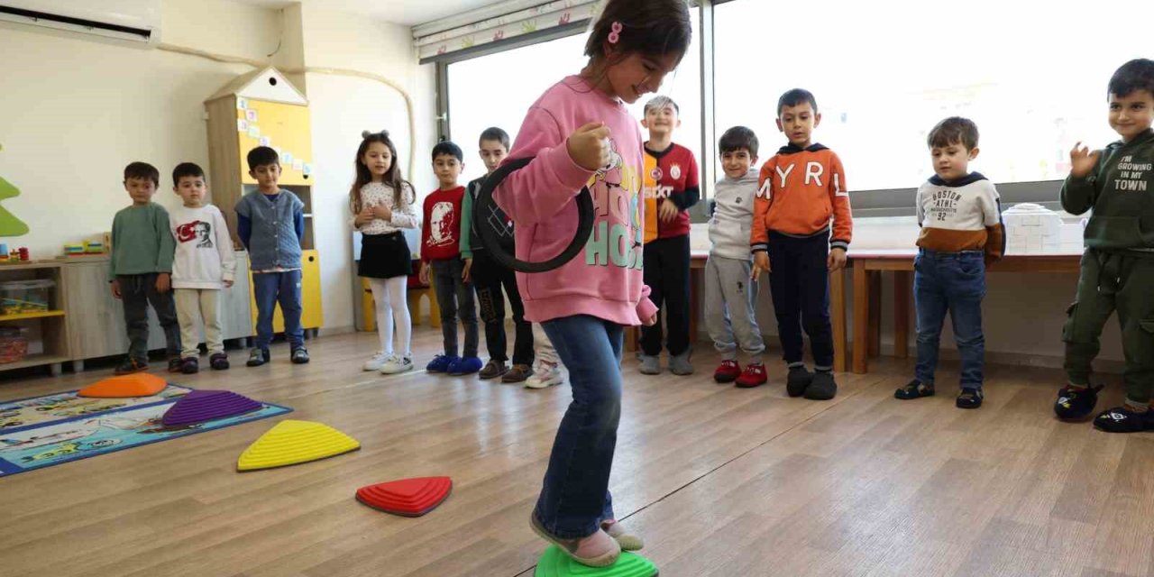 Büyükşehir’in Manavgat Kreşinde Çocuklar Eğlenirken Öğreniyor