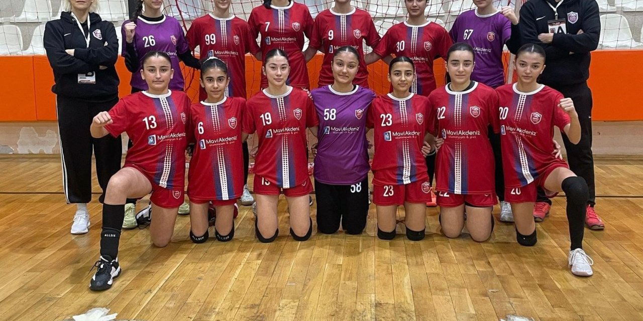 Şampiyon Küçüklerin Hedefi Çift Dikiş