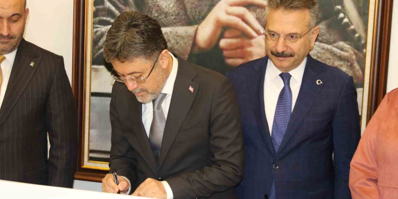 Tarım Bakanı Yumaklı, Eskişehir Valiliğini Ziyaret Etti