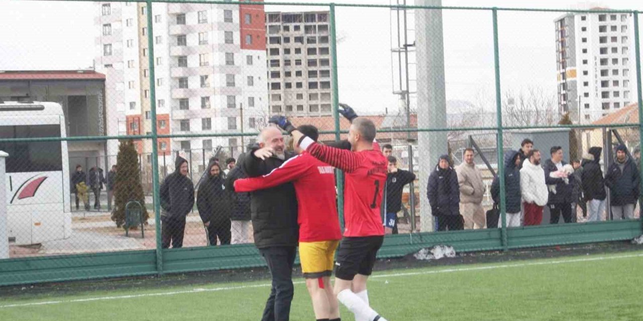 Talas Anayurtspor Başkanı Murat Akgöz: "bu Zafer Hepimizin"
