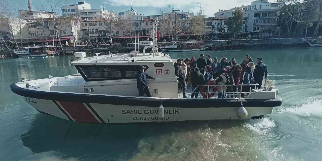 Sahil Güvenlik Komutanlığı’ndan 112 Acil Sağlık Personeline Eğitim