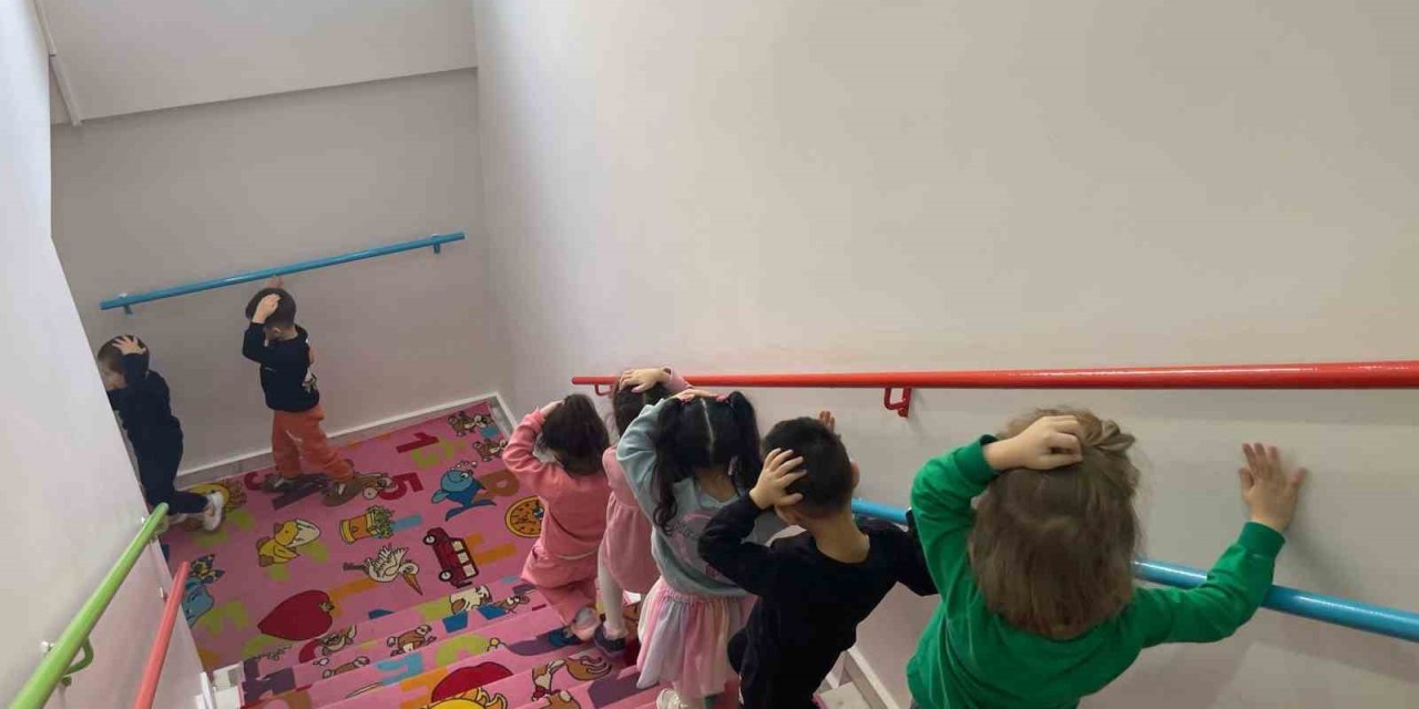 Odunpazarı Belediyesi’nden Çocuklara Ve Öğretmenlere Afet Farkındalık Eğitimi