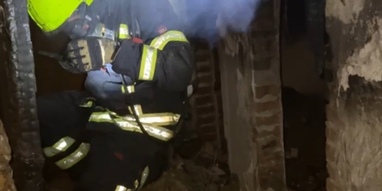 Mersin’de Ev Yangını Yaşlı Adam Hayatını Kaybetti