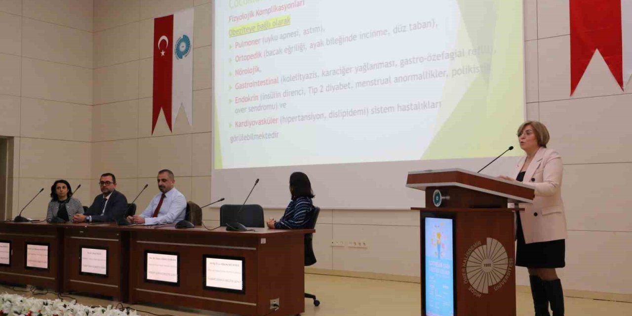 Niğde’de Dünya Obezite Günü Paneli Düzenlendi