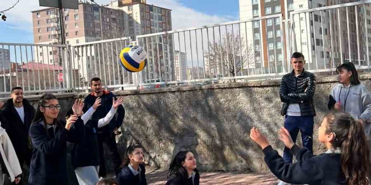 Erü Spor Bilimlerinden Anlamlı Etkinlik