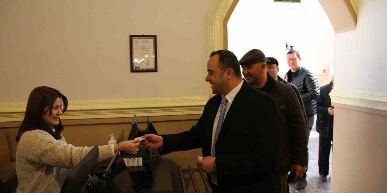 Eskişehirspor’dan "askıda Yemek" İçin Anlamlı Bağış