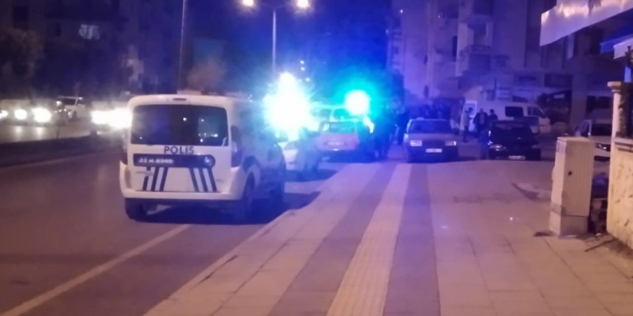 Boynundan Bıçaklandı O Anlar Kamerada