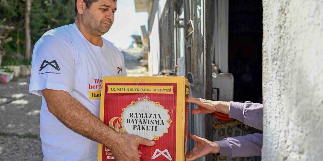 Mersin’de 144 Bin Haneye ’ramazan Dayanışma Paketi’ Ulaştırılacak